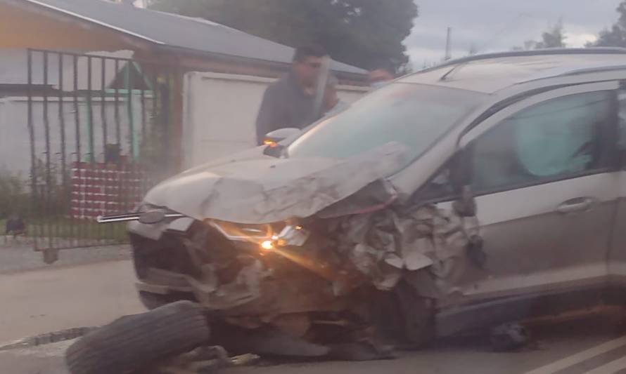 Reportan accidente vehicular en salida sur de Valdivia
