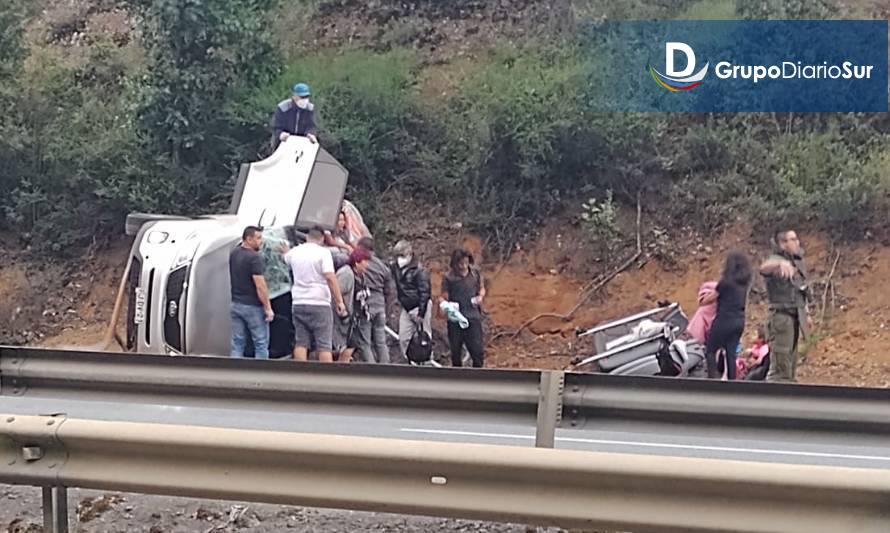 Los Lagos: Accidente en ruta 5 Sur deja seis lesionados