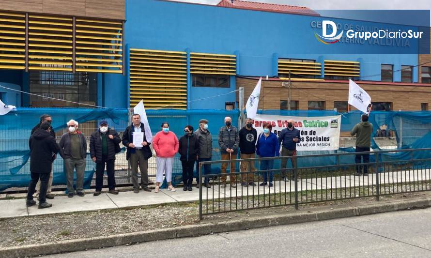 Vecinos del sector Huachocopihue protestan por consultorio paralizado