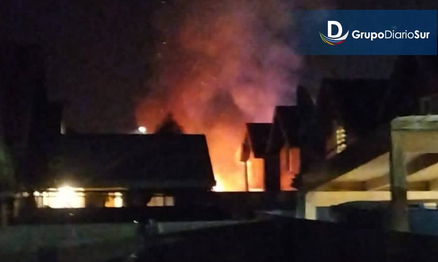 Valdivia: reportan incendio en inmueble de barrio Santa Elena