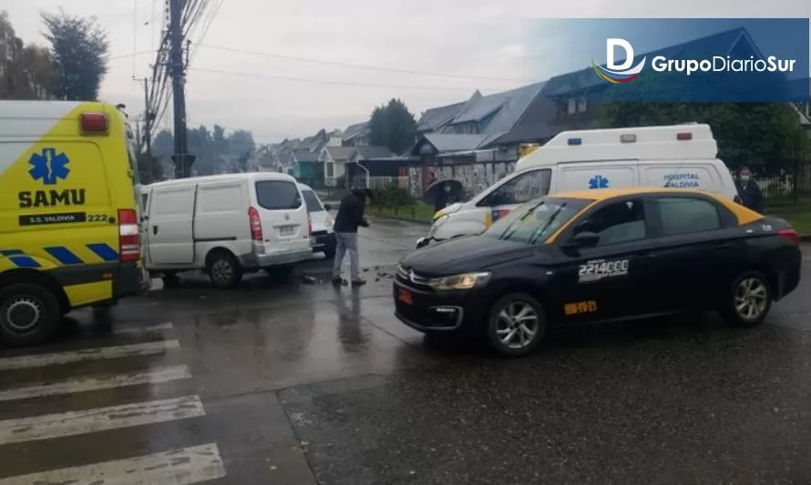 Se reporta desvío de tránsito por accidente en sector Regional de Valdivia