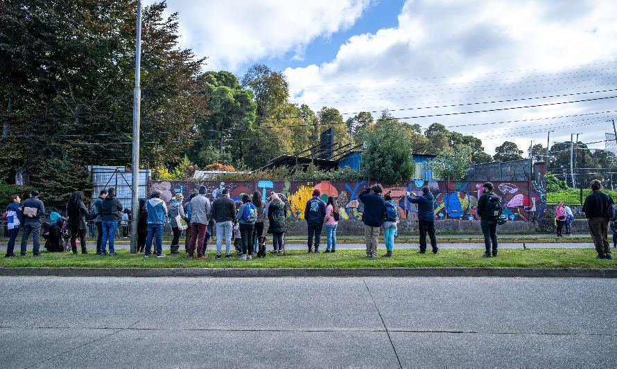 Revisa las mejores postales de la inauguración del primer mural de divulgación de hongos en Valdivia