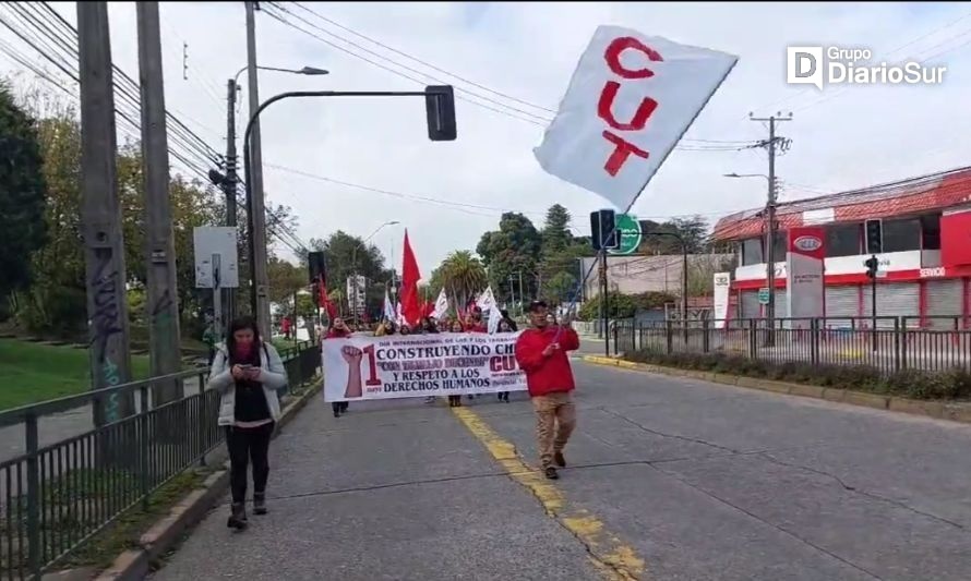 Trabajadores marchan por conmemoración del 1 de mayo