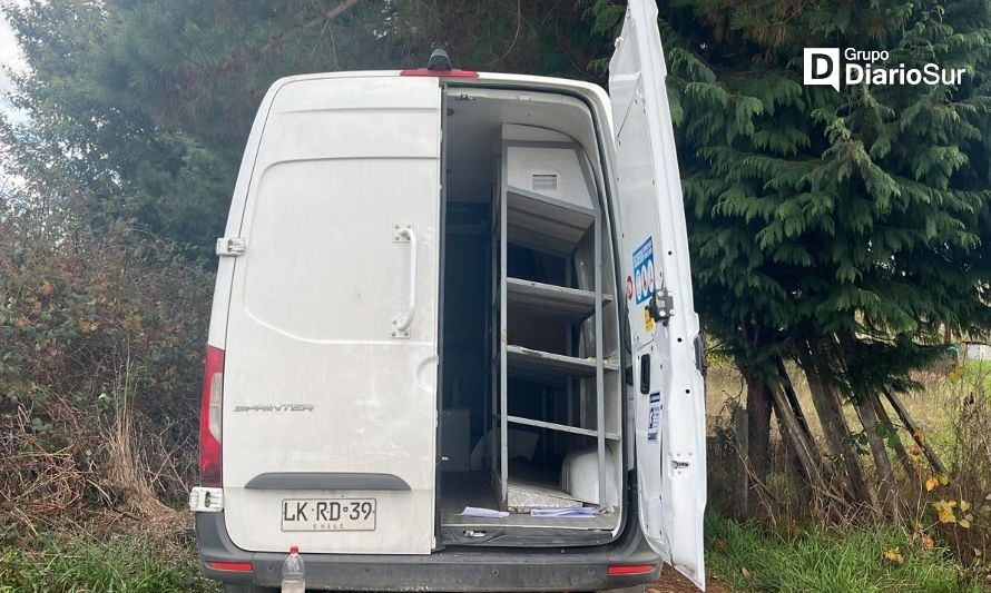 Carabineros encontró el móvil robado y va por los ladrones. Crédito: Cedida.