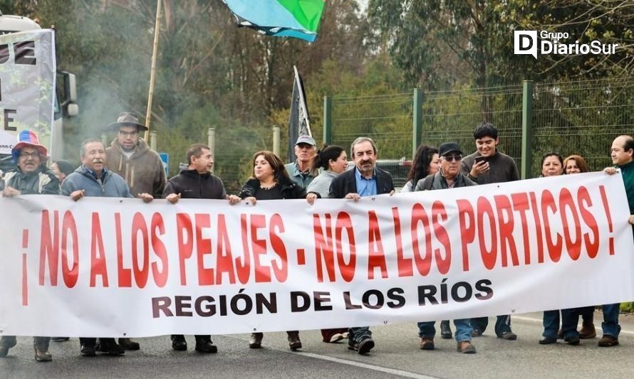 Su rechazo a la propuesta de peajes manifestó la comunidad de Mariquina. Crédito: Cedida.