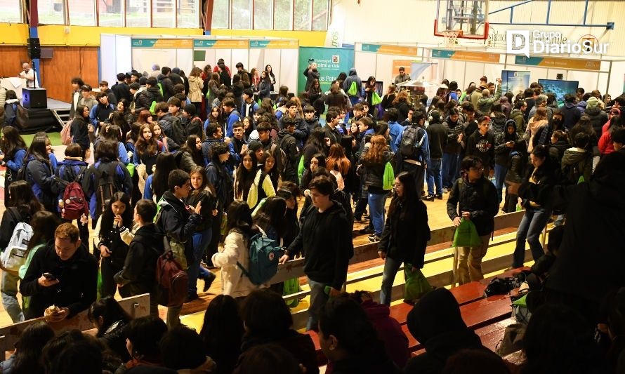 Más de mil estudiantes participaron en Expo UACh + Puertas Abiertas en Valdivia