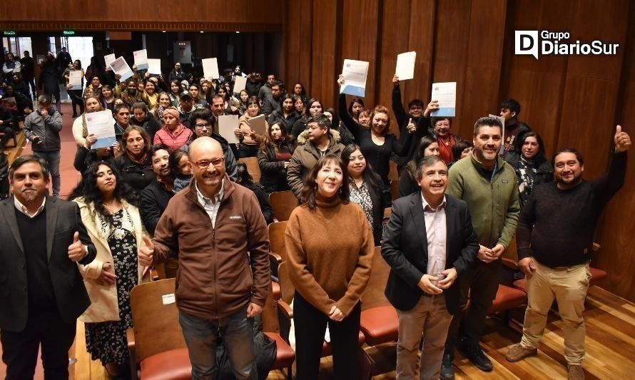 La ceremonia contó con la presencia de la subsecretaria de Vivienda, Tatiana Rojas. Créditos: Municipalidad de Lanco.
