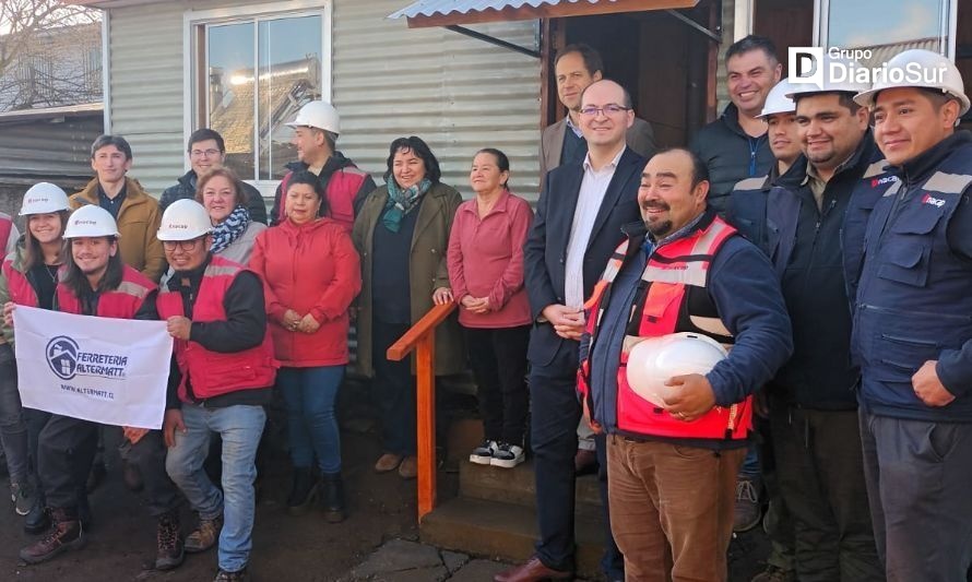 Inacap apoya remodelación de vivienda a vecina de Valdivia