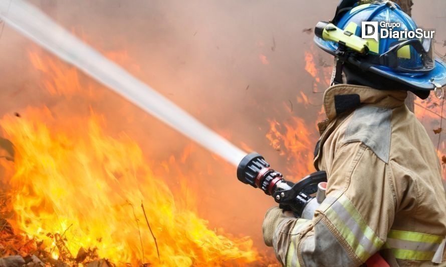 Aguas Décima informó cuánto aportaron a Bomberos los valdivianos mediante boleta del agua