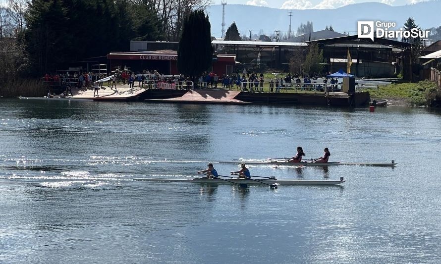 Intensa actividad del Campeonato Regional de Remo de Series Altas 2023 en Valdivia