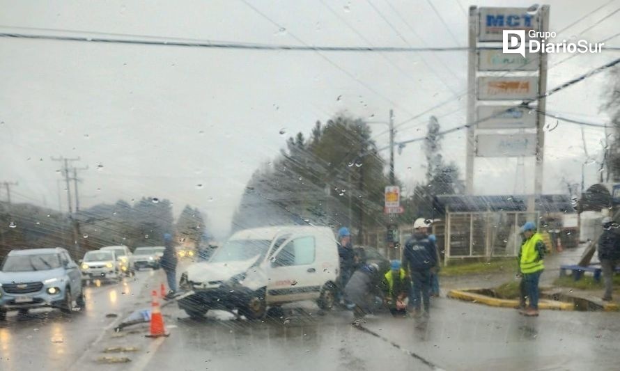 Con diversos daños quedaron los vehículos que protagonizaron el accidente. Crédito: Cedida.