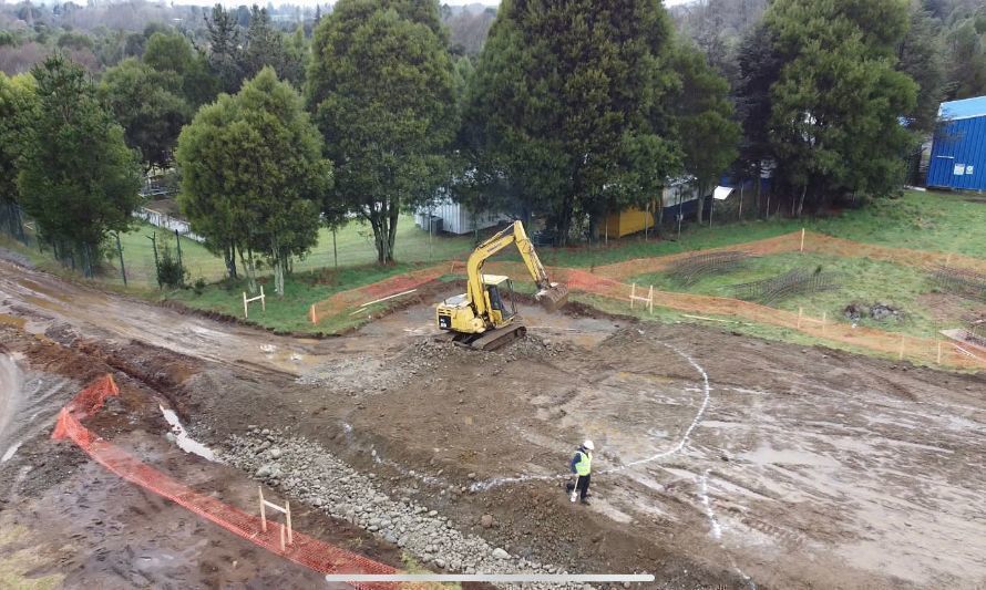 Comenzó la construcción de estanques de tormenta en Panguipulli para minimizar impacto ambiental de aguas lluvias