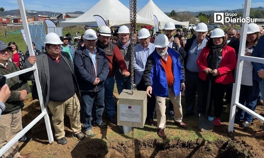 La significativa ceremonia representa esperanzas para muchas familias de Lanco. Crédito: Serviu
