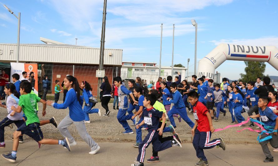 Cesfam Externo invita a Corrida Familiar