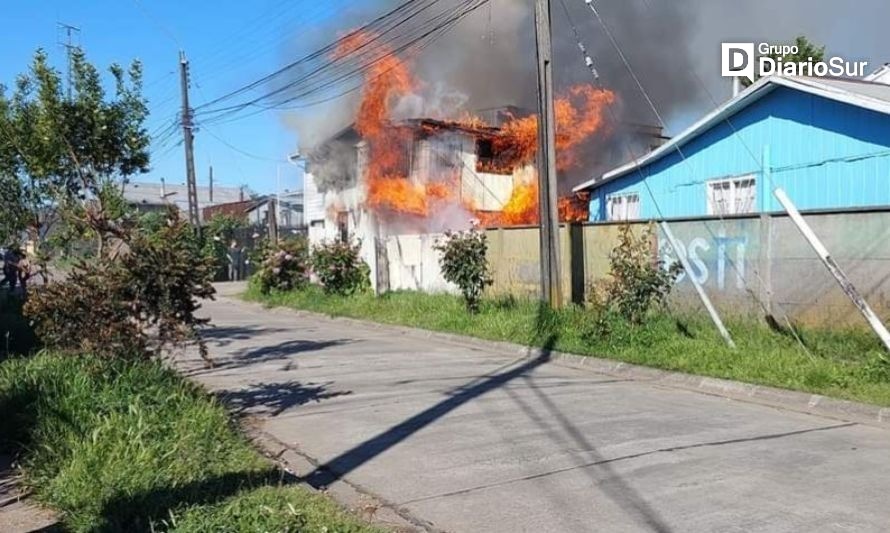 Incendio afecta a una casa en Valdivia