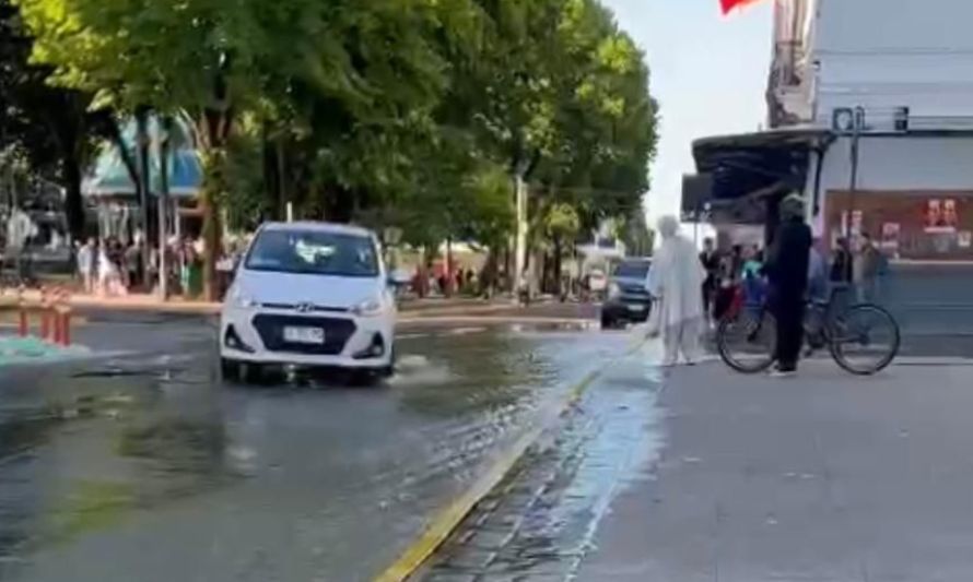 Rotura de matriz se produce en el centro de Valdivia