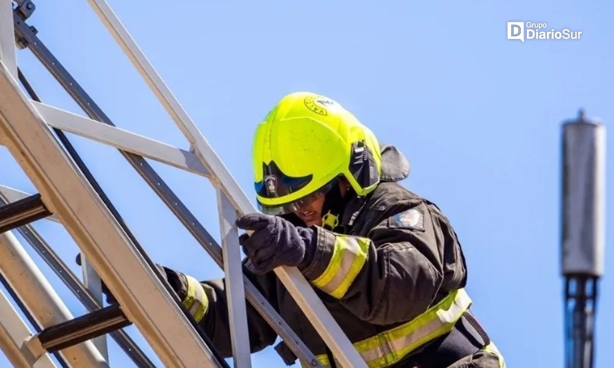 Incendio en Collico dejó damnificados a dos adultos mayores 