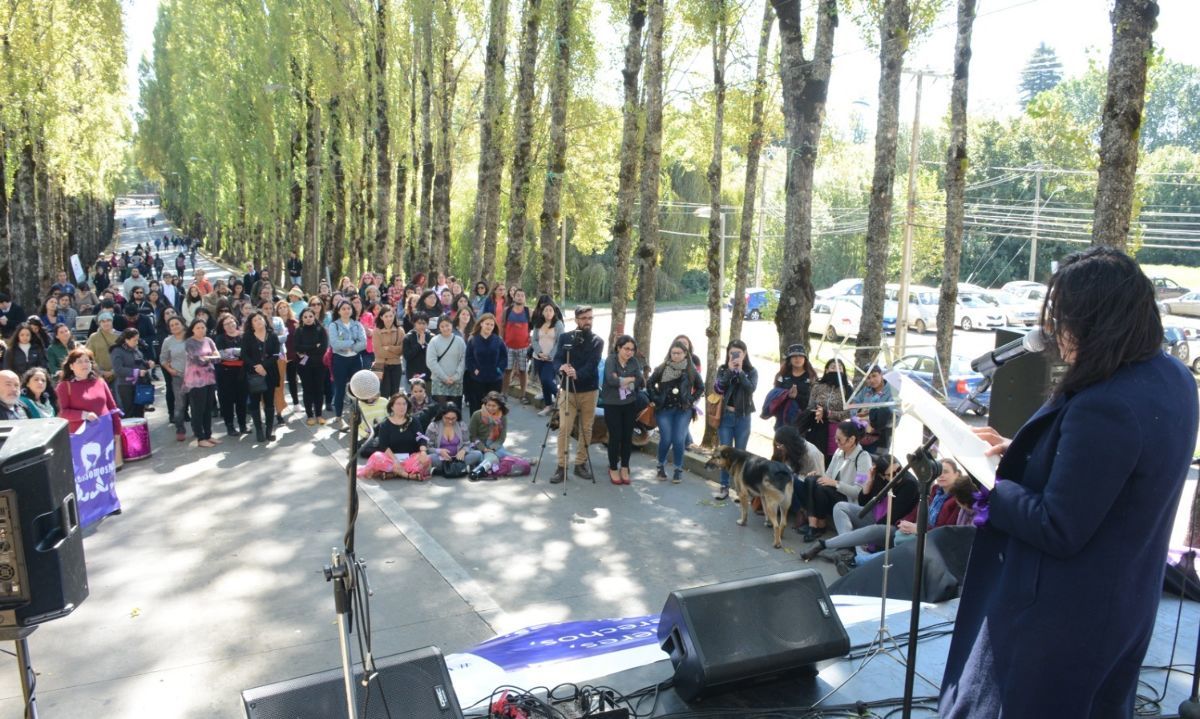 UACh conmemora el Día Internacional de la Mujer con marcha y actividades