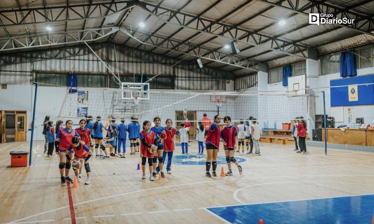 Se dio inicio a la Primera Liga de Vóleibol Sub-12 en Valdivia