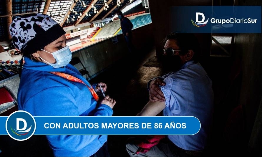 Comenzó vacunación de dosis de refuerzo en recintos de salud municipal