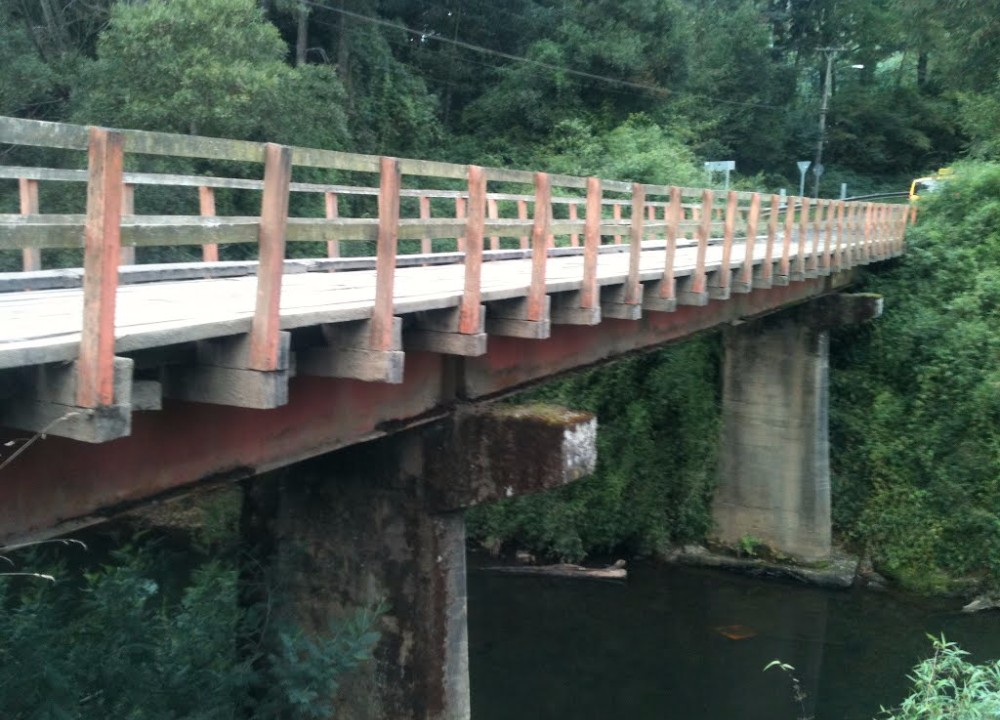 Realizarán trabajos de mejoramiento a puente de acceso a Reumén