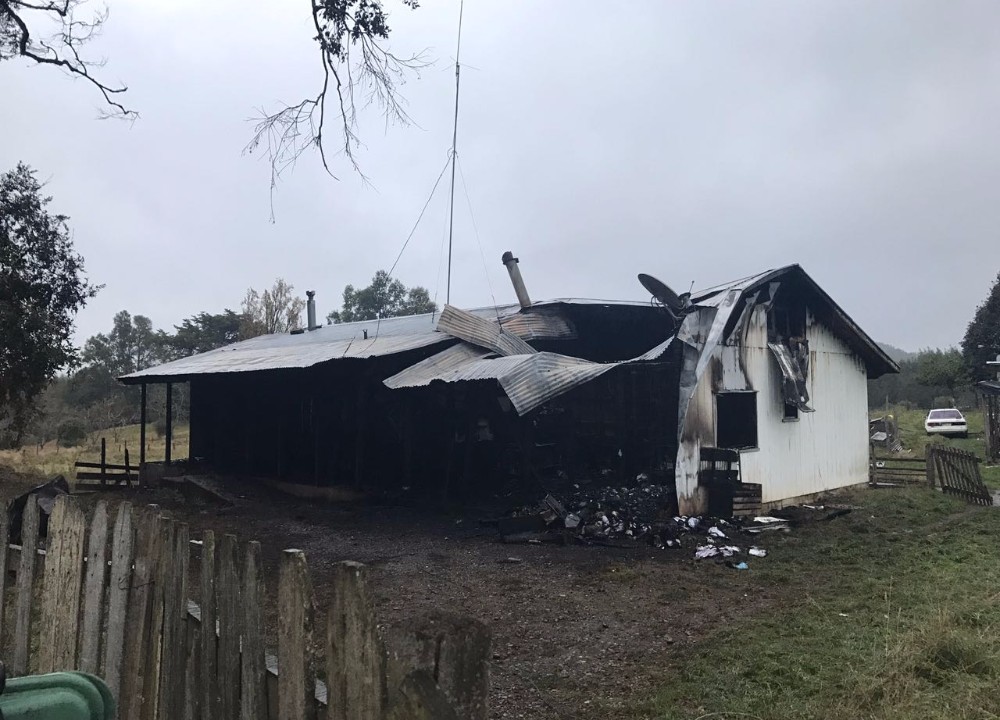 Municipio de Paillaco anunció gestiones urgentes para reconstruir posta rural incendiada anoche