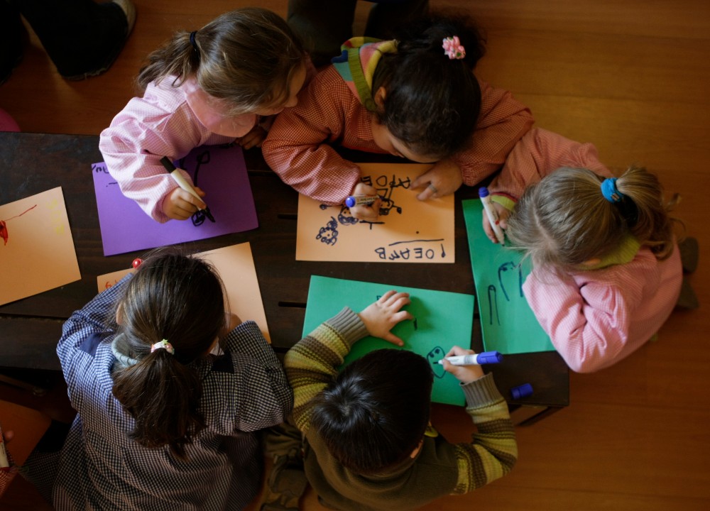 Buscan dotar de educadores diferenciales y fonoaudiólogos a todos los jardines infantiles del país