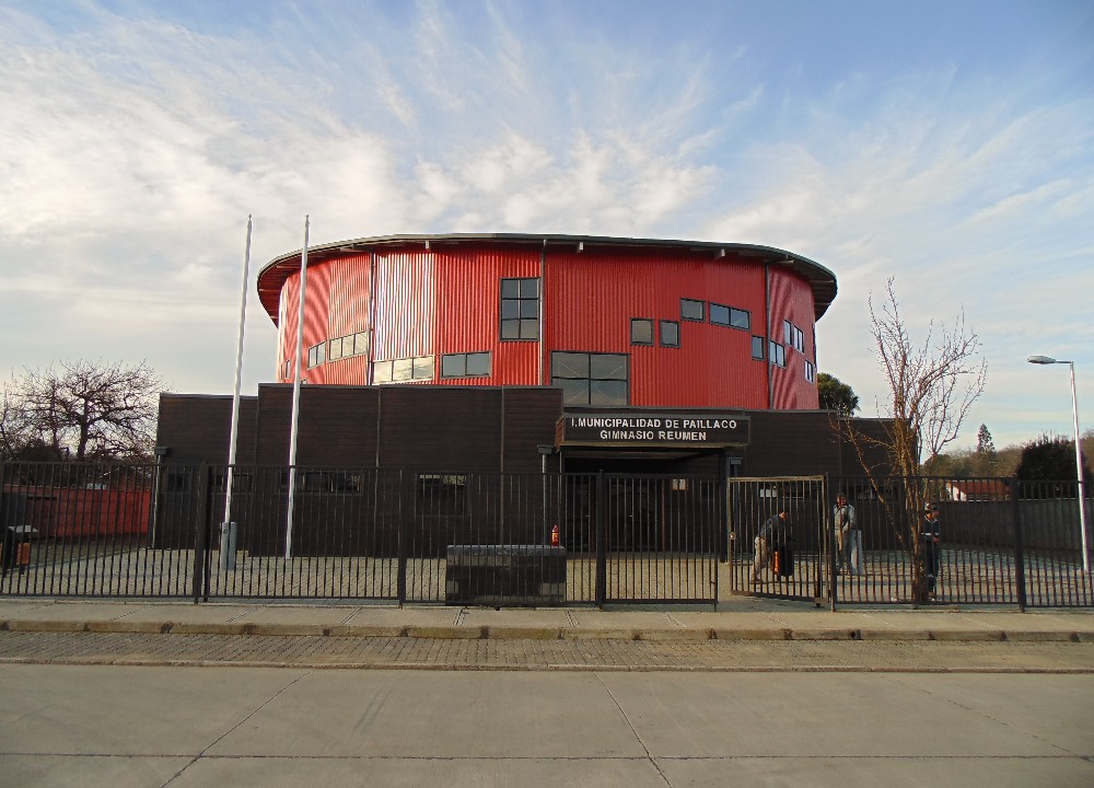 Municipalidad de Paillaco prepara gran inauguración del Gimnasio de Reumén